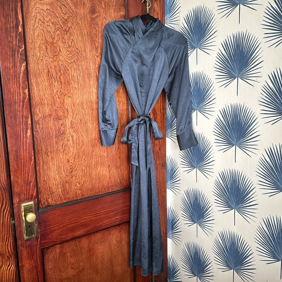 Adolfo Dominguez satin evening dress - Picture 3 of 6